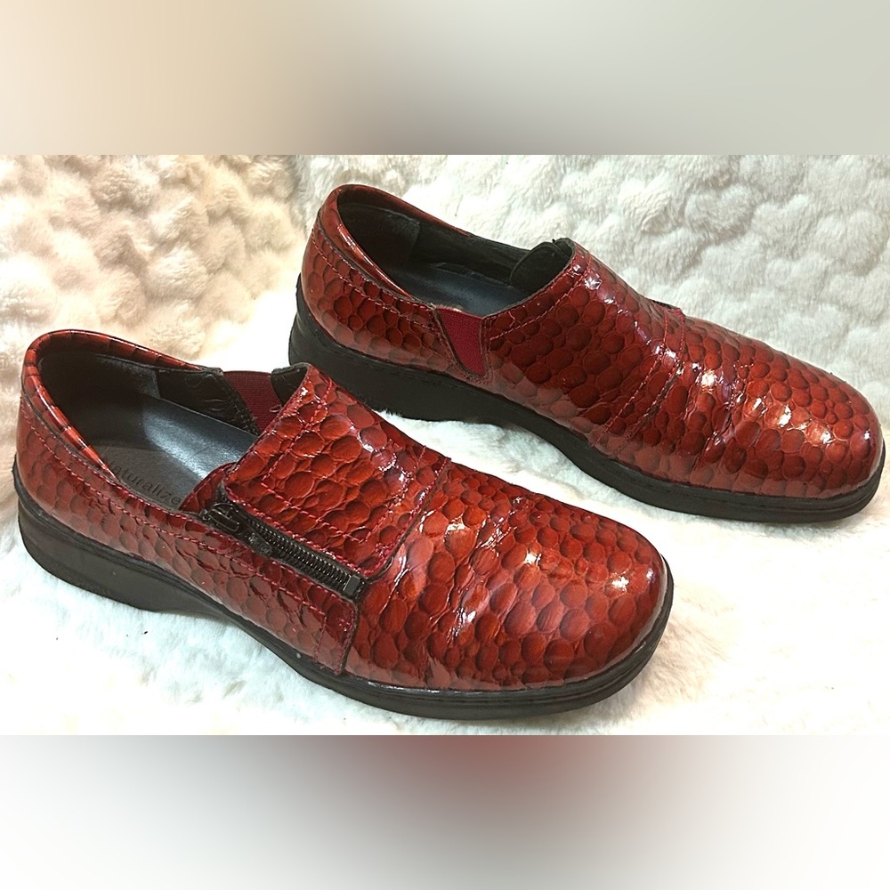 Naturalizer Clarissa Red Patent Leather Croc Slip on Loafer women’s size 10.5M